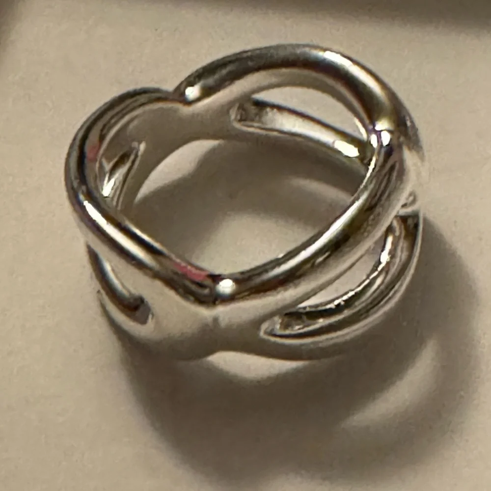 UNO de 50 size ring